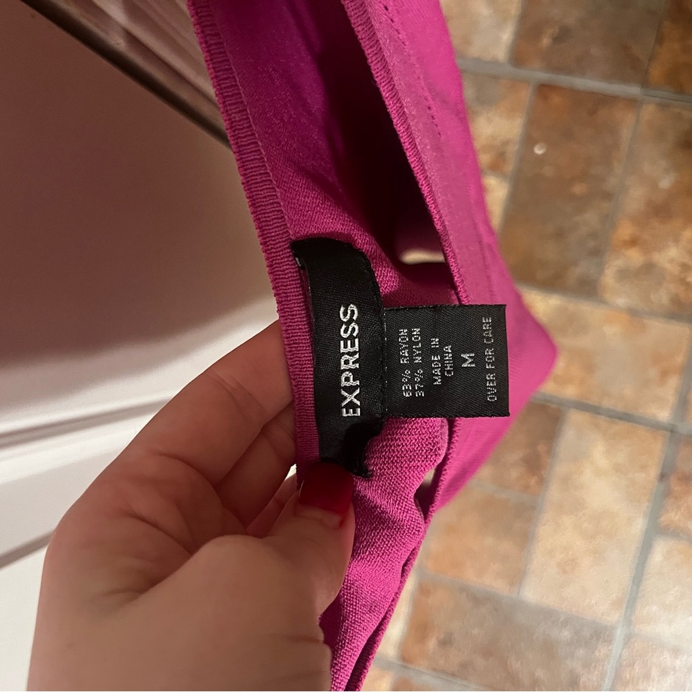 CUTE PINK EXPRESS TANK - Picture 3 of 3